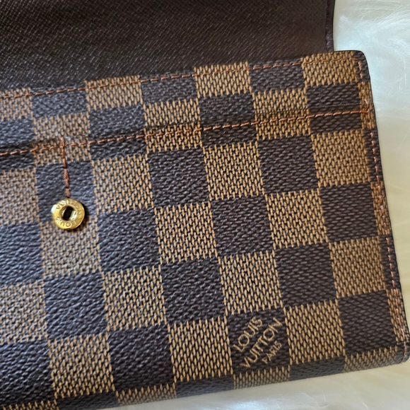 Louis Vuitton Damier Ebene Brown Wallet - Picture 5 of 9